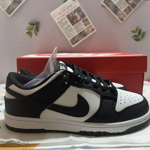 Nike dunk Black and white Panda sneakers for women.